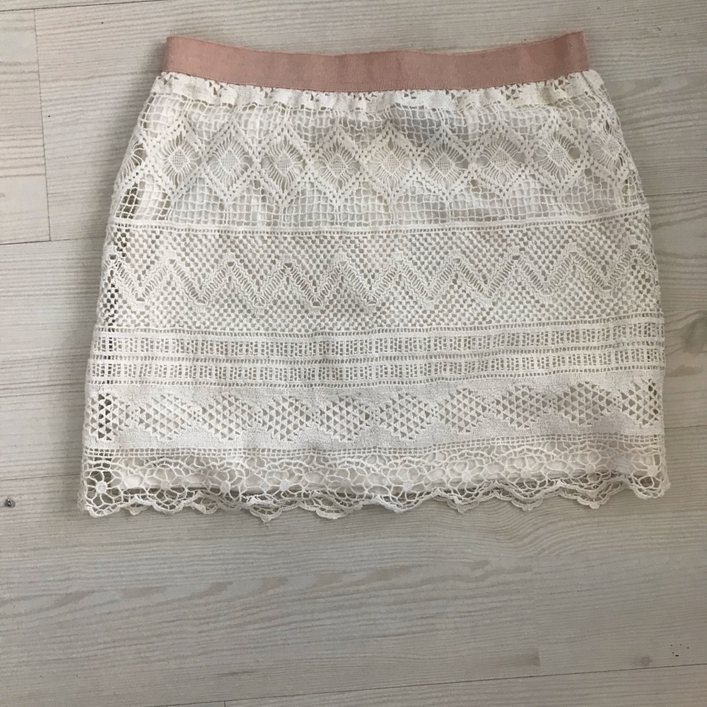 Off white American Eagle skirt